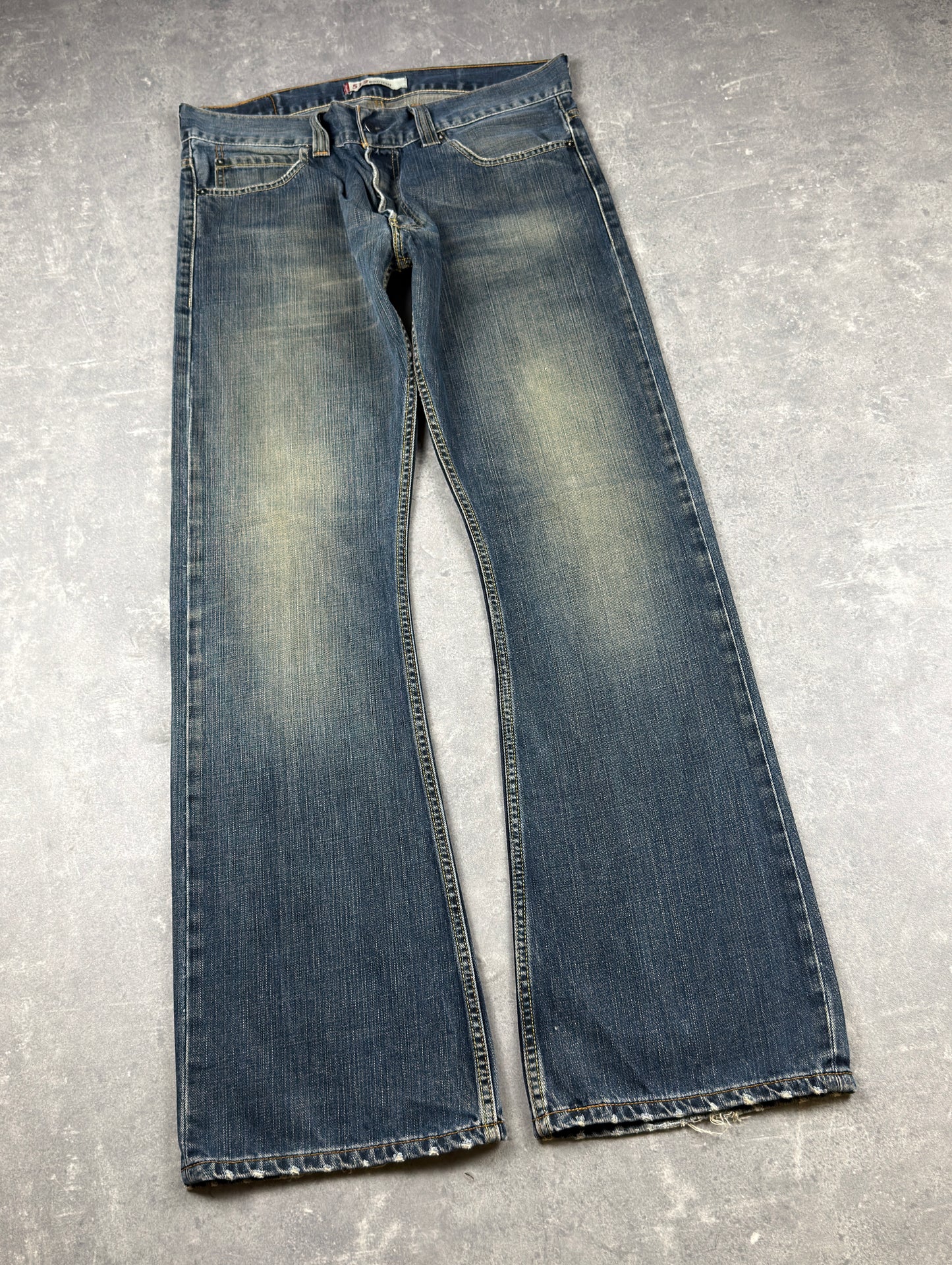 Levi’s bootcut Jeans (W34/L34-36)