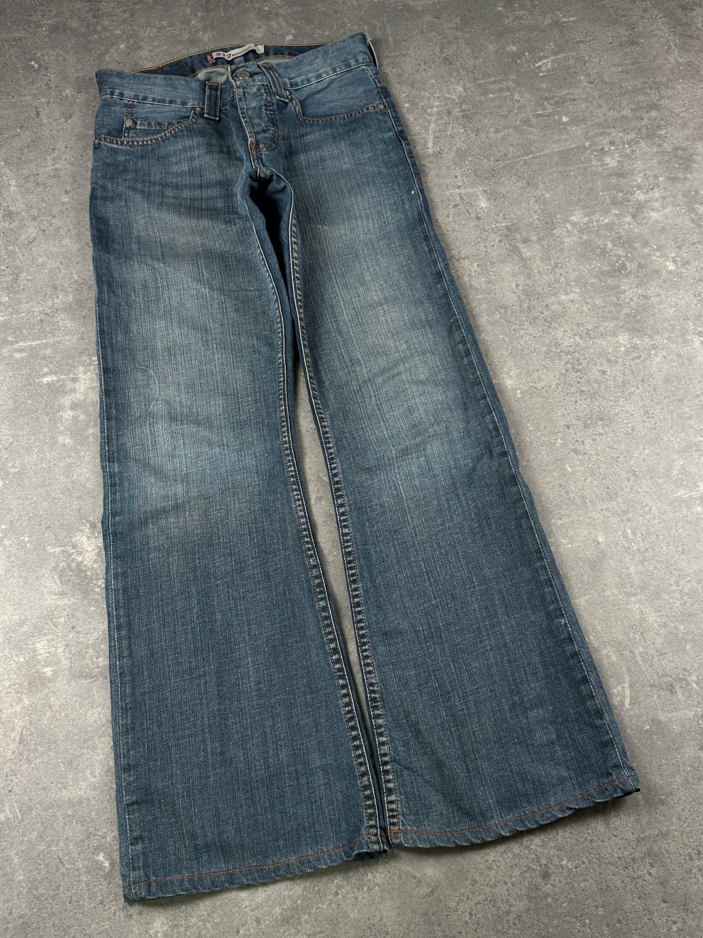 Levi’s bootcut Jeans (W28/L30)
