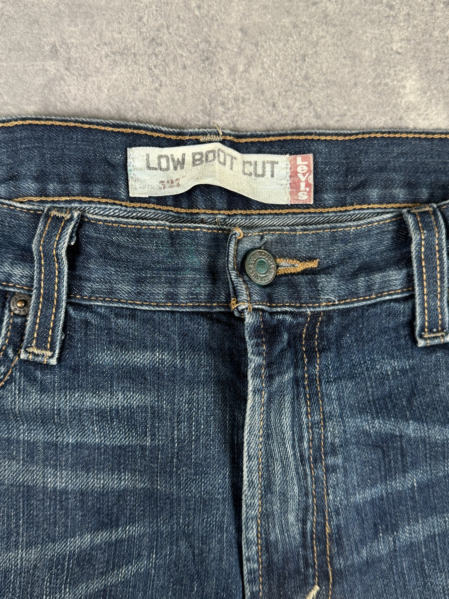 Levi’s bootcut Jeans (W34/L34)