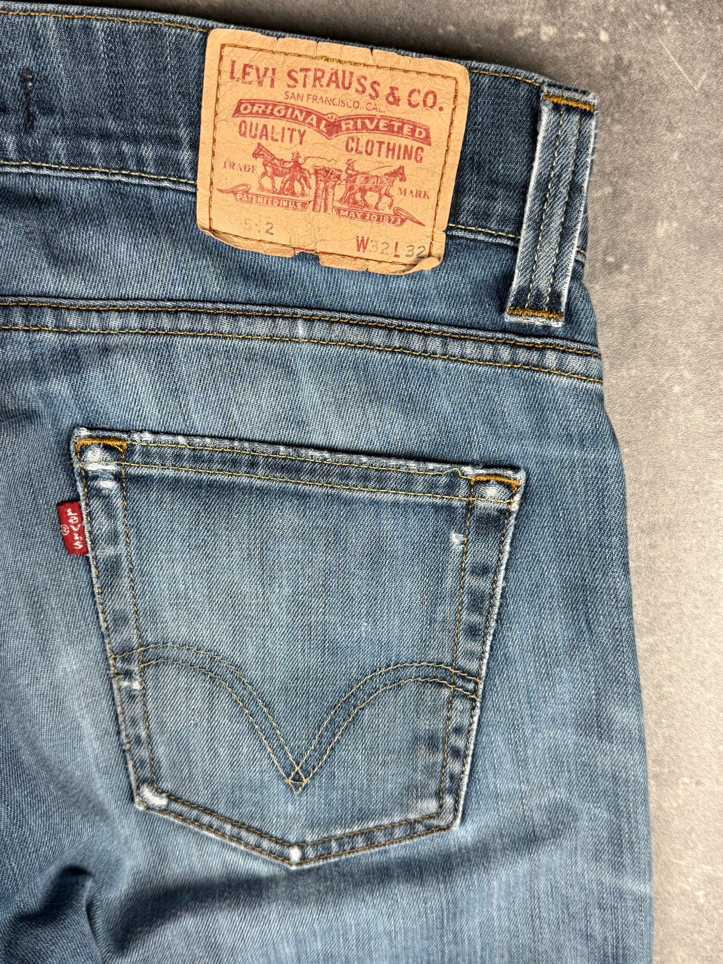 Levi’s bootcut Jeans (W32/L32)