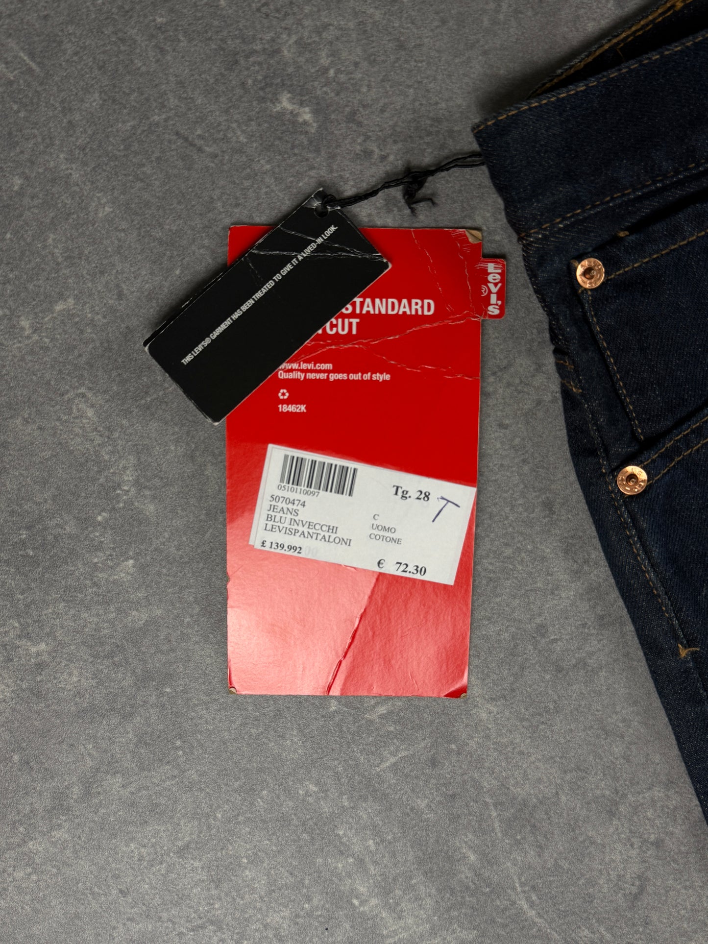 Levi’s bootcut Jeans (W28/L32)