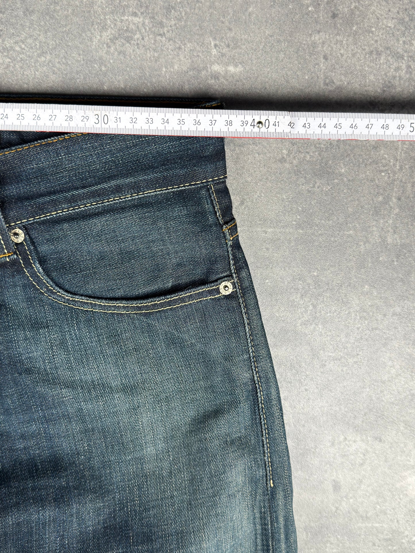 Levi’s bootcut Jeans (W28/L32)