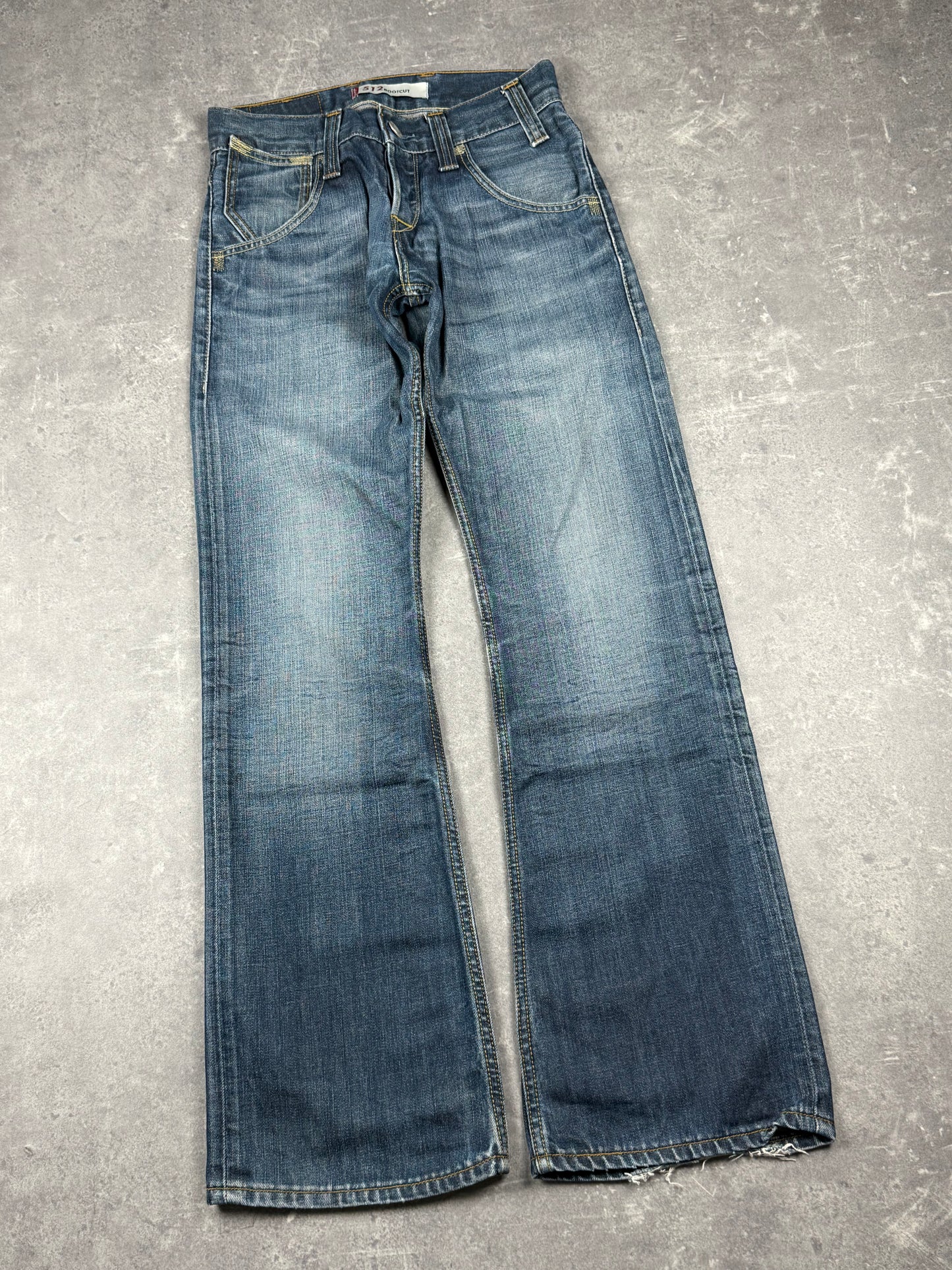 Levi’s bootcut Jeans (W28/L32)