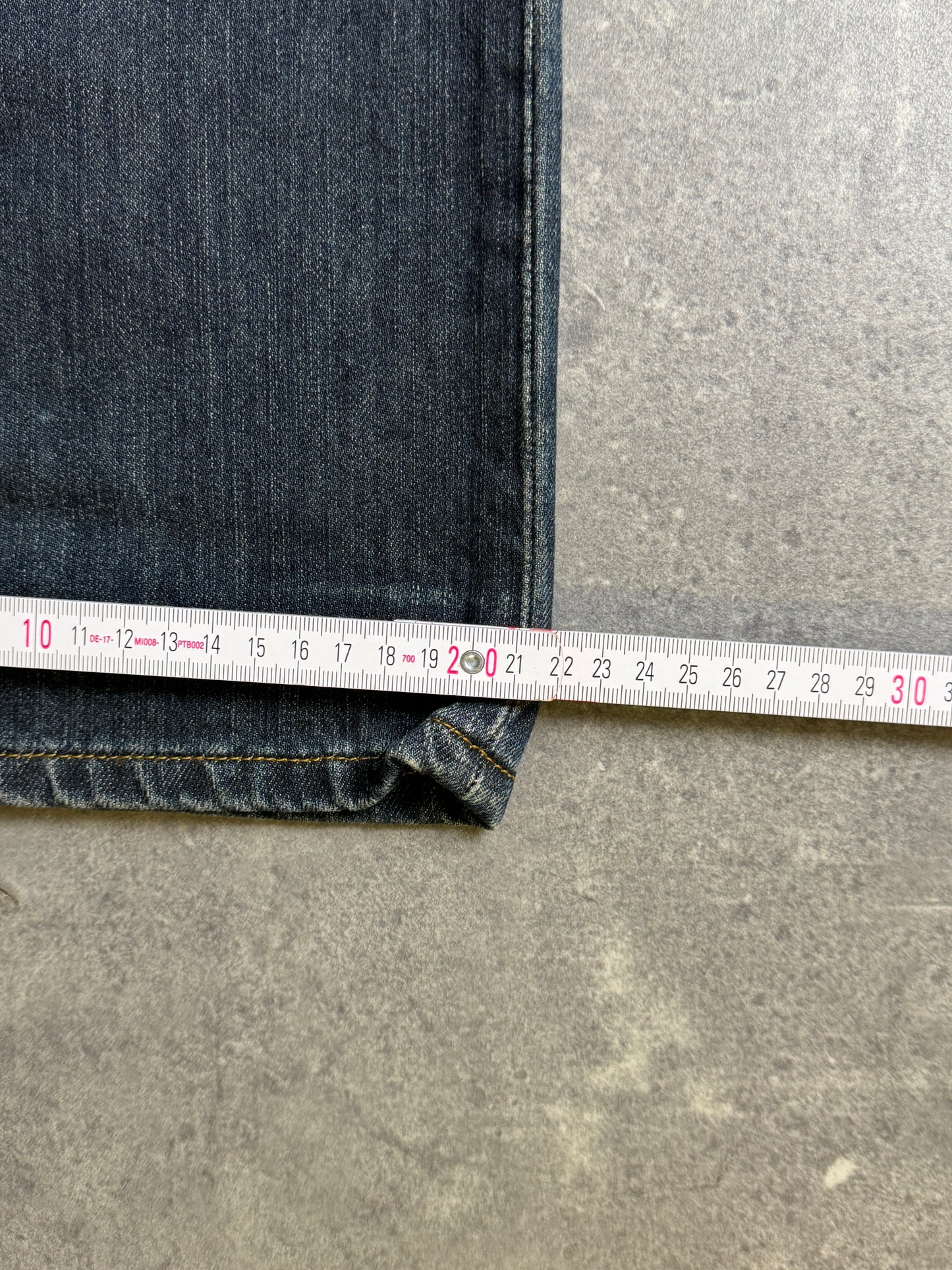 Levi’s jeans (W32/L34)