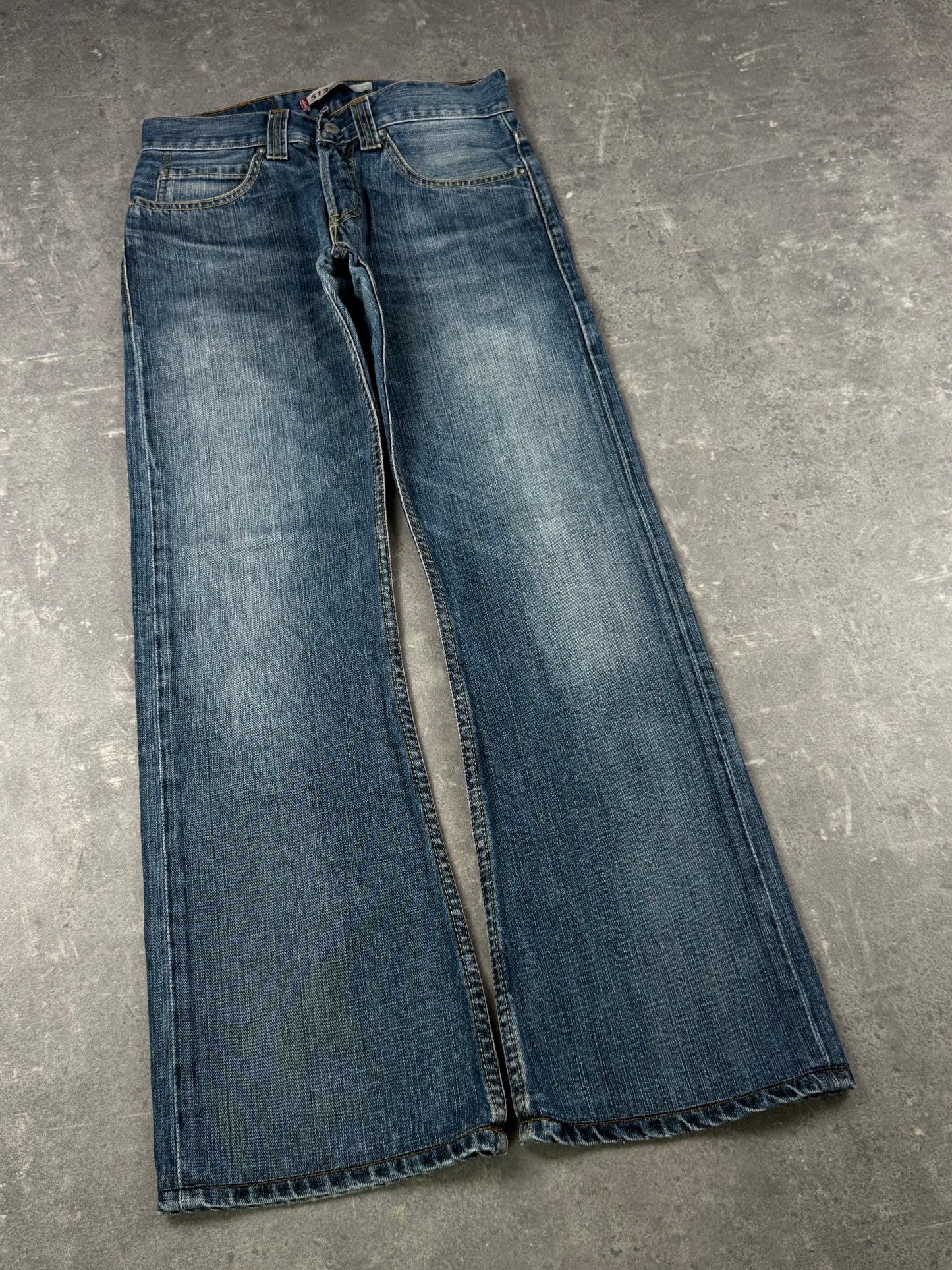 Levi’s bootcut Jeans (W29/L32)