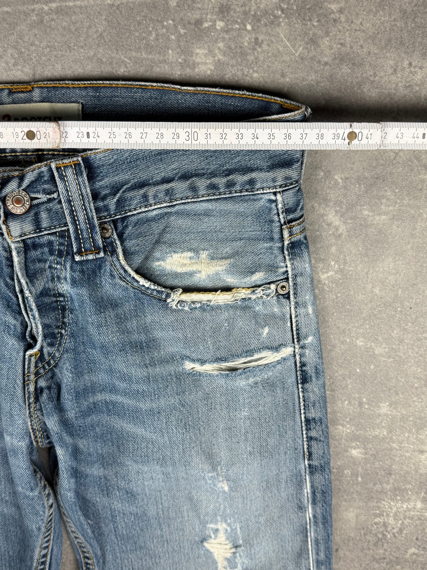 Levi’s bootcut Jeans W28/L30