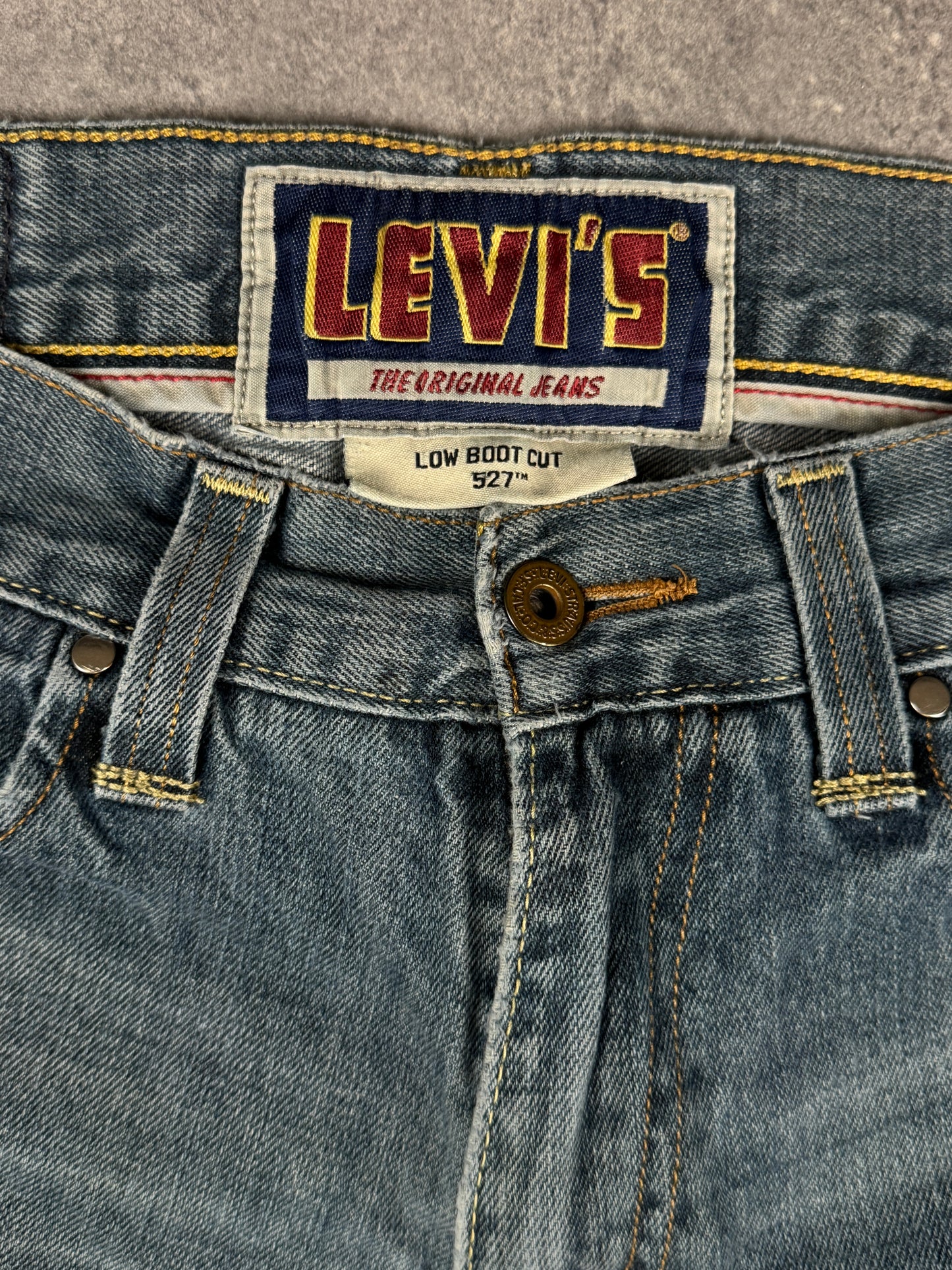 Levi’s bootcut Jeans (W32/L34)