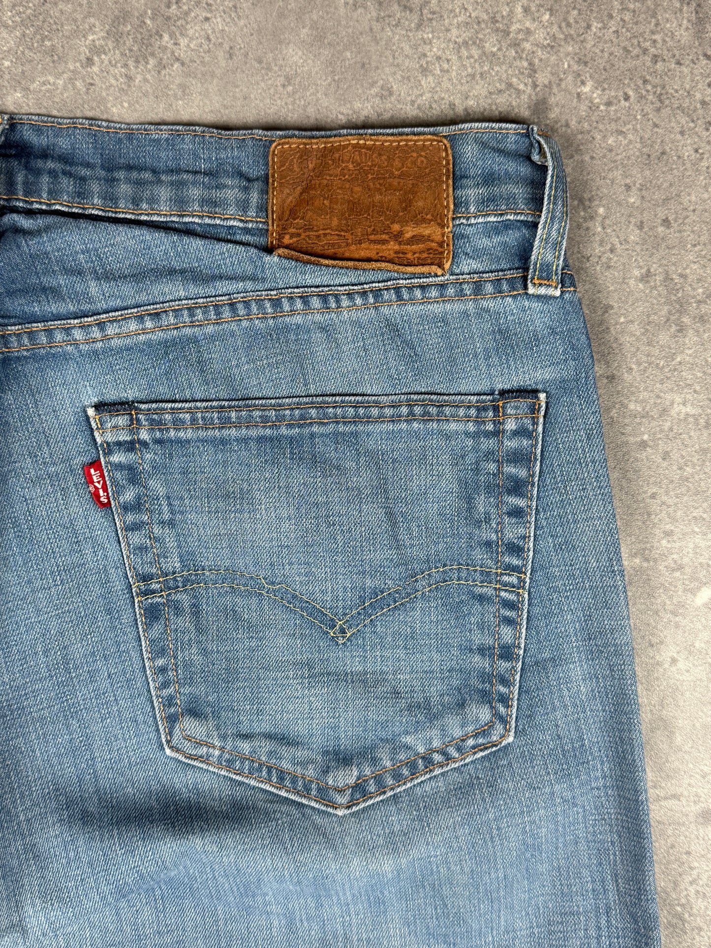 Levi’s bootcut Jeans (W33/L34)