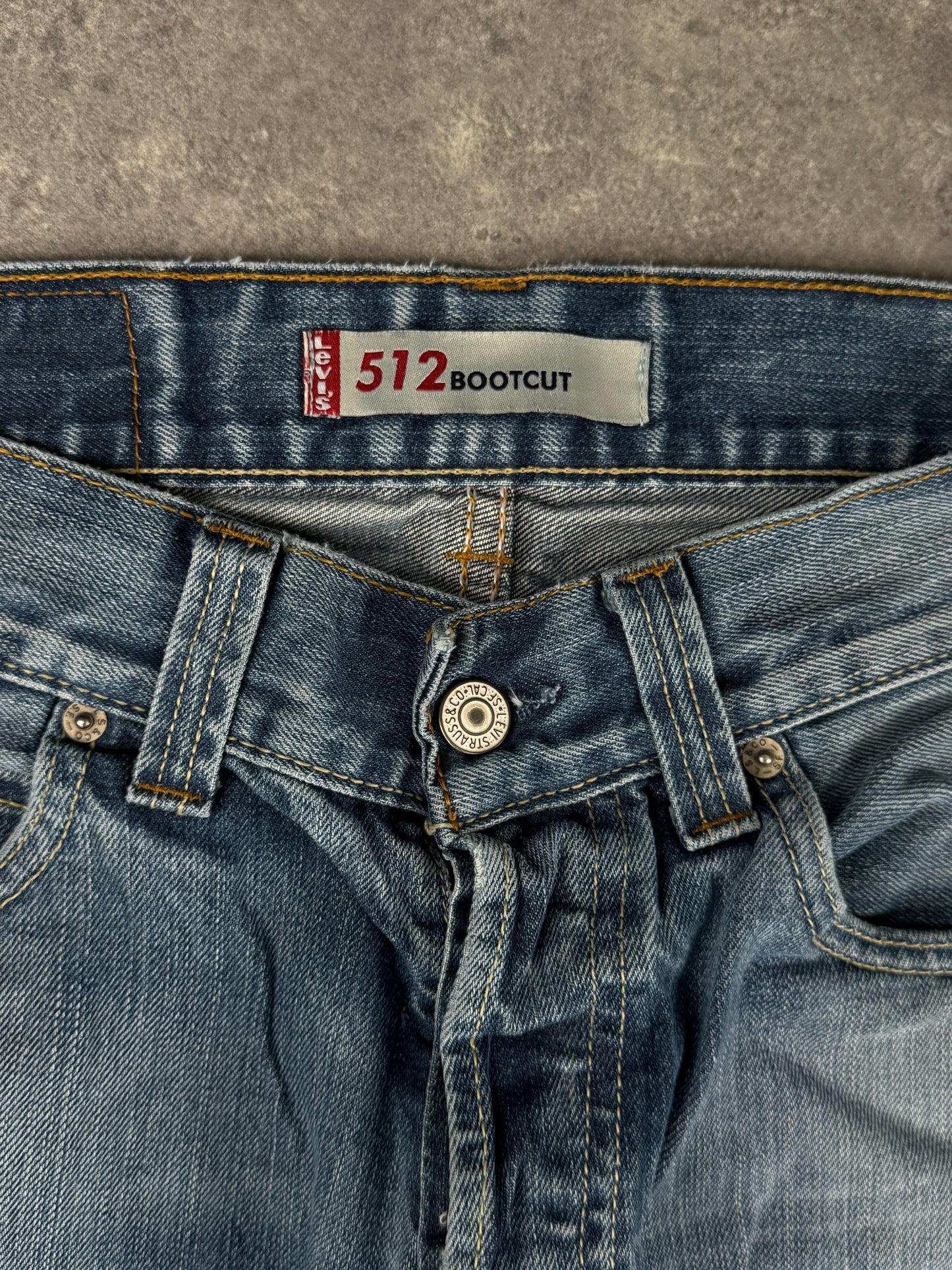 Levi’s bootcut Jeans (W29/L34)