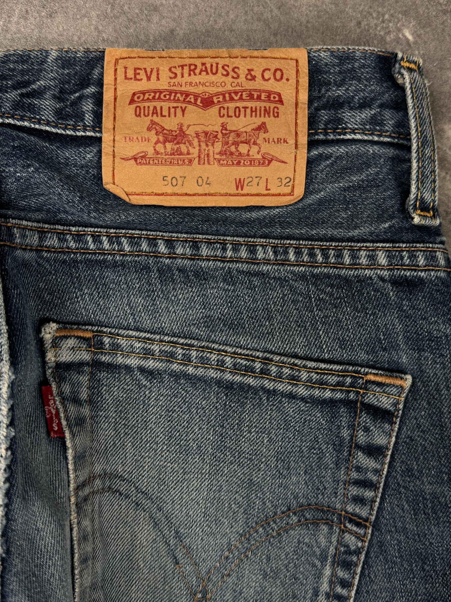 Levi’s bootcut Jeans (W27/L32)