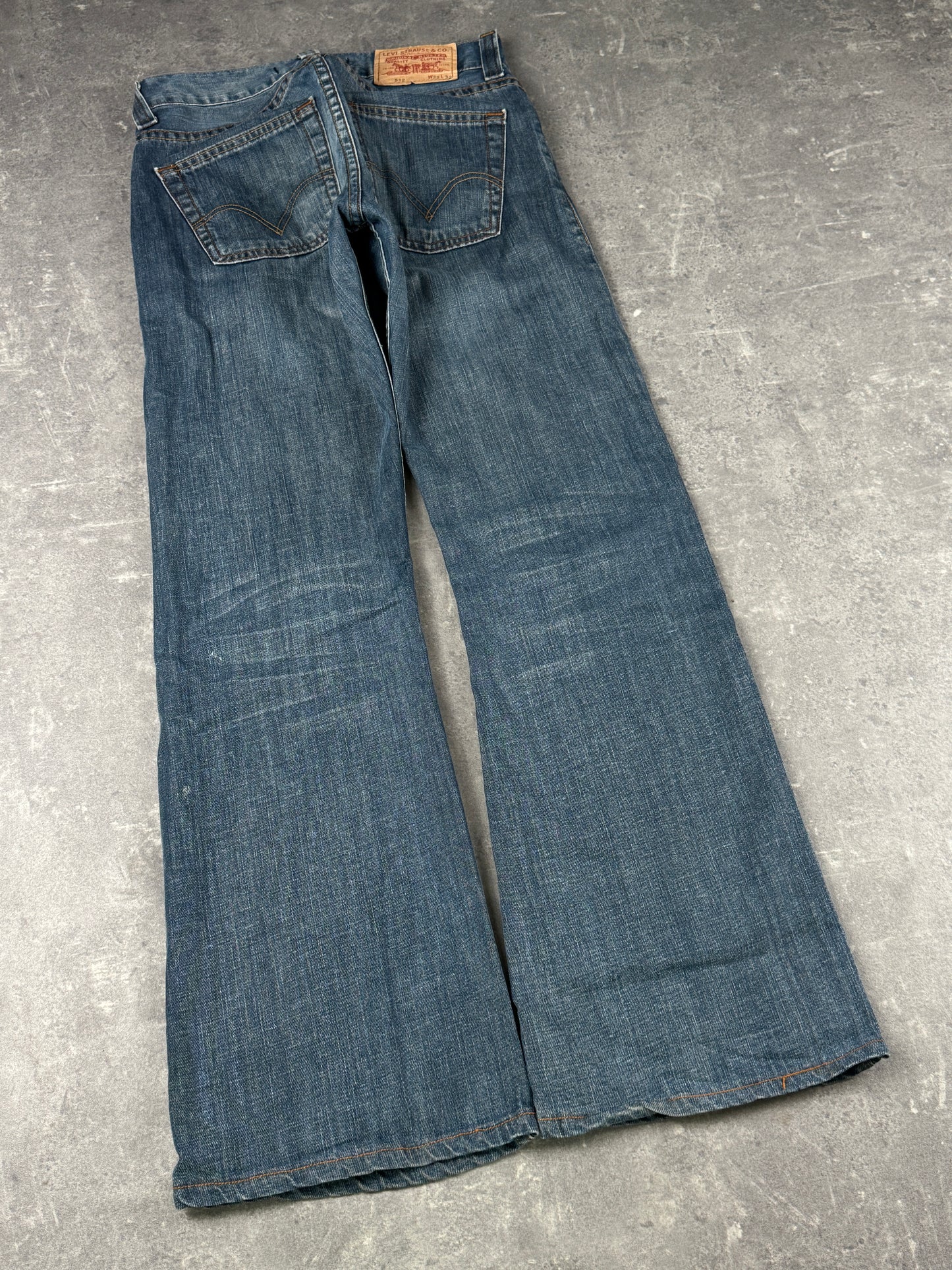 Levi’s bootcut Jeans (W28/L30)