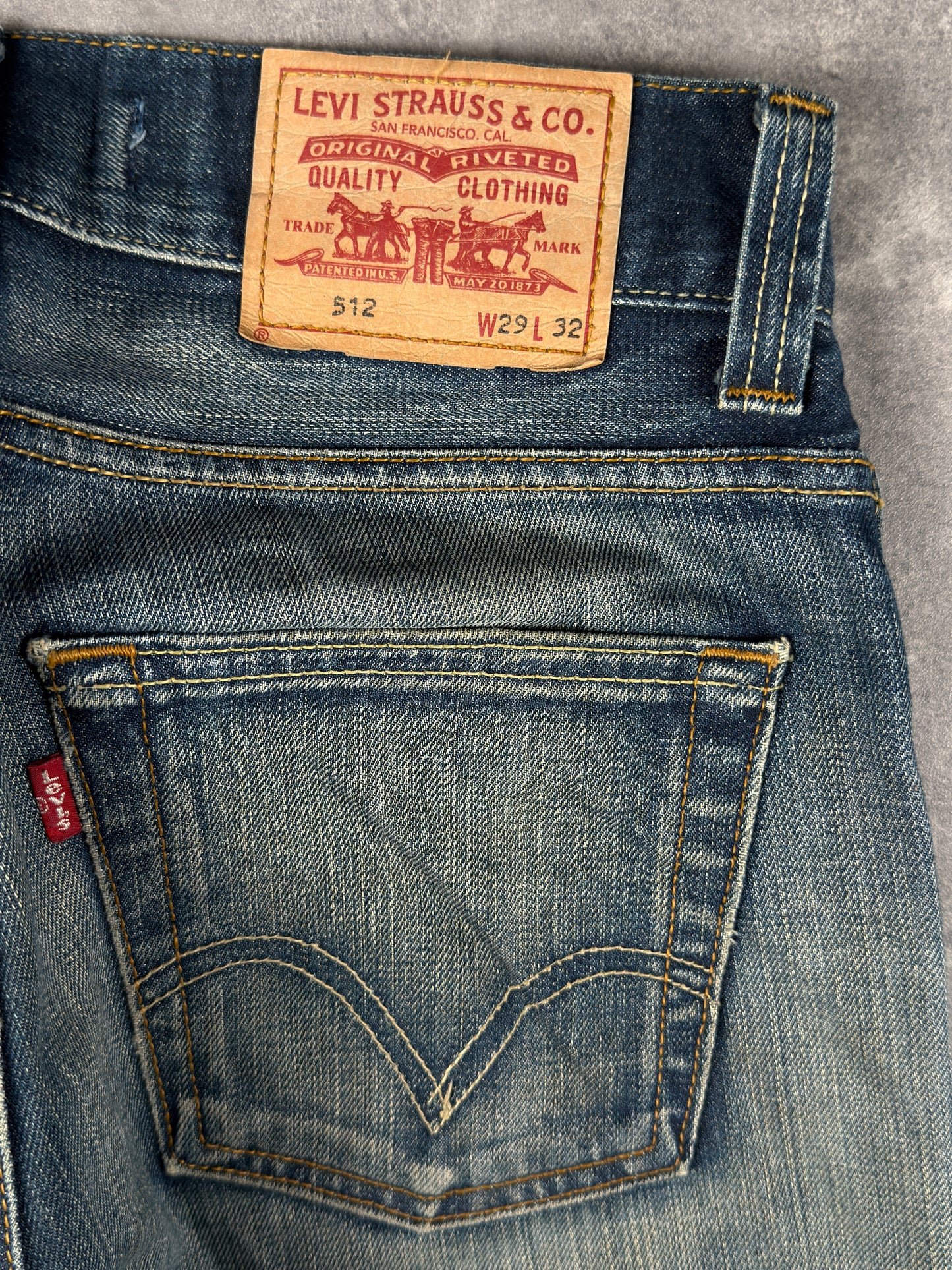 Levi’s bootcut Jeans (W29/L28)