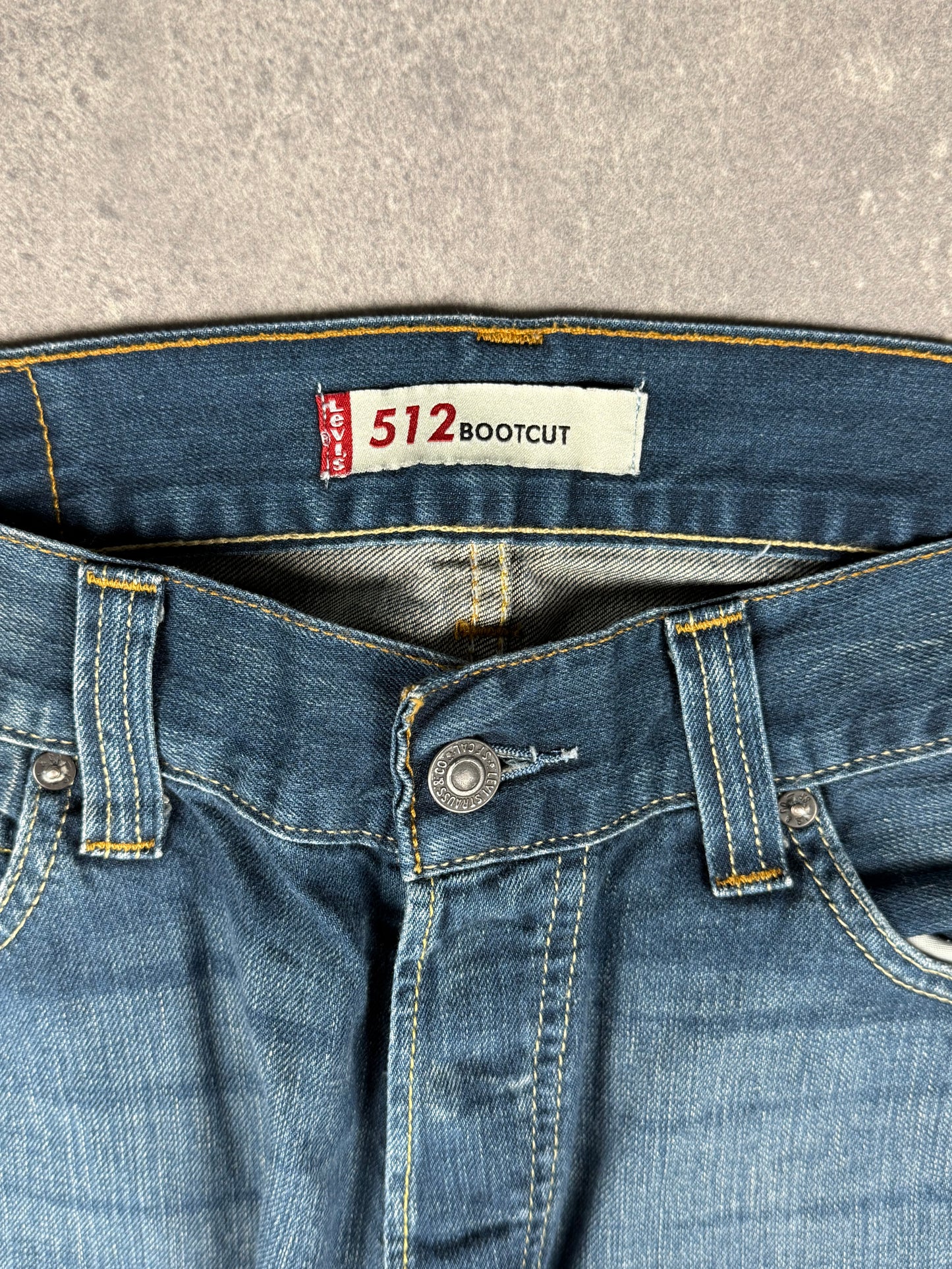 Levi’s Bootcut Jeans (W33/L34)