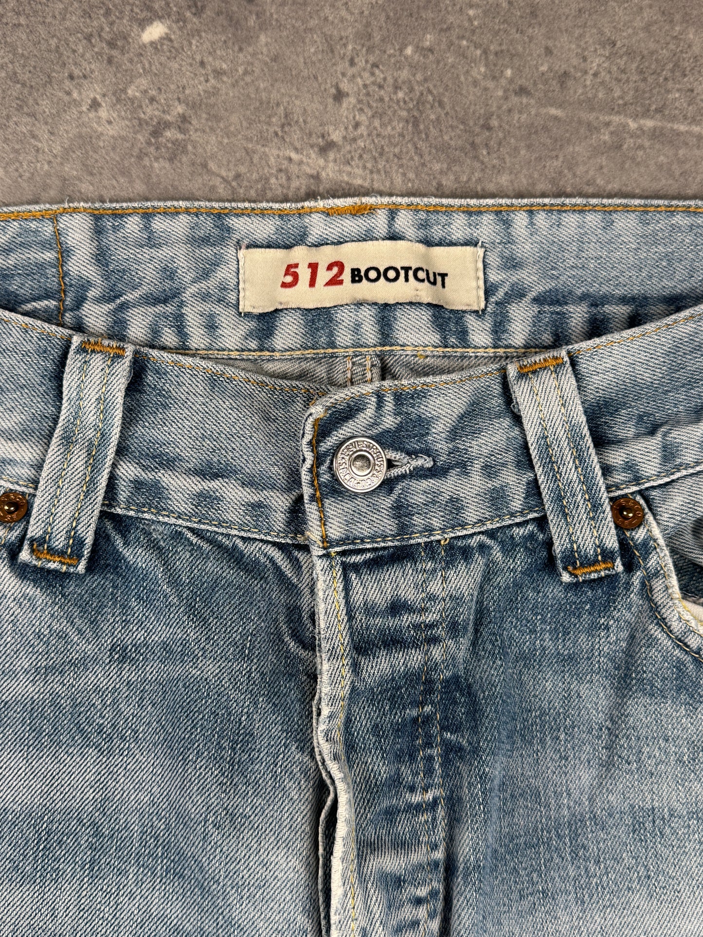 Levi’s bootcut jeans (W33/L34)