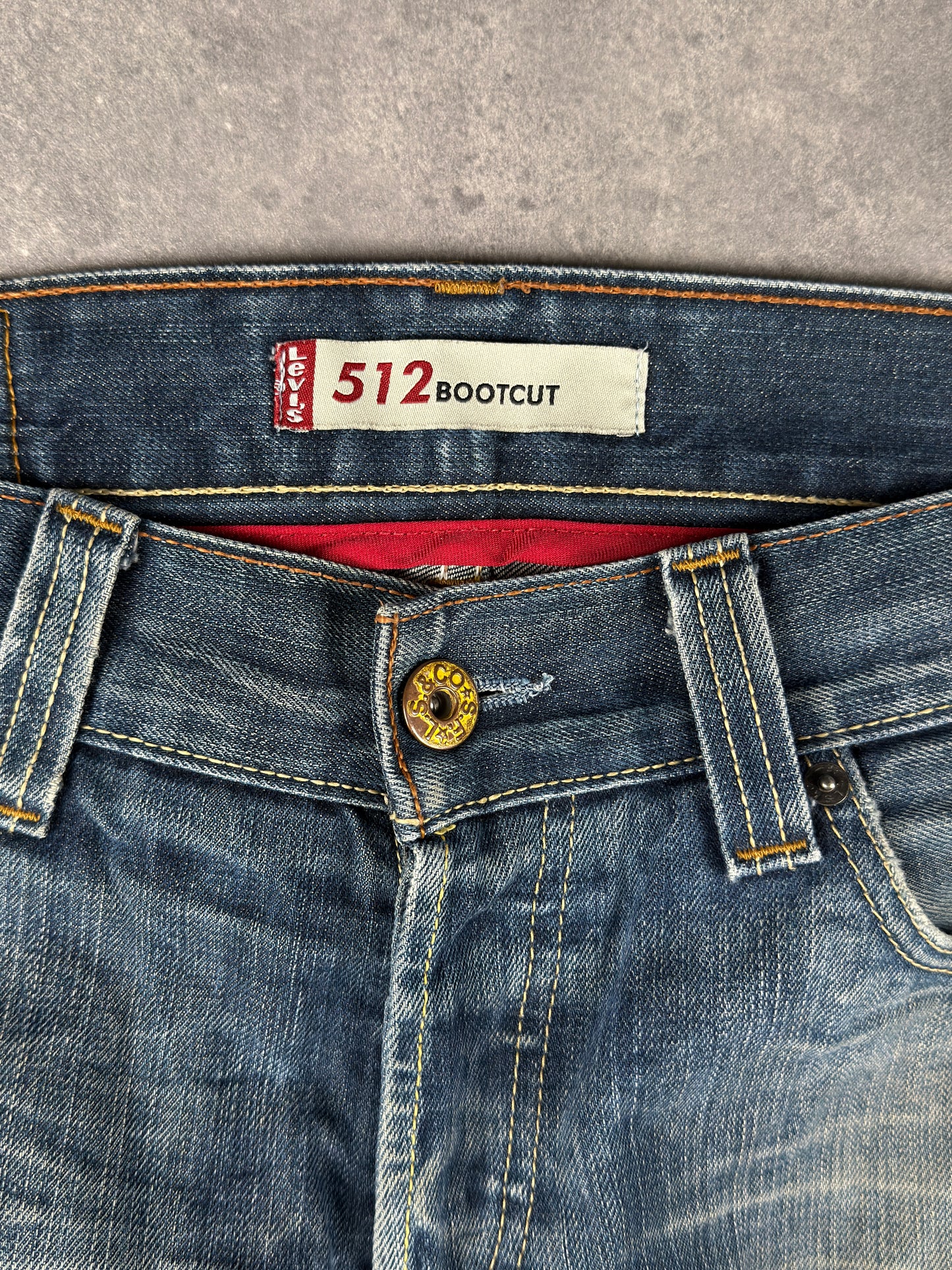 Levi’s bootcut Jeans (W33/L32)