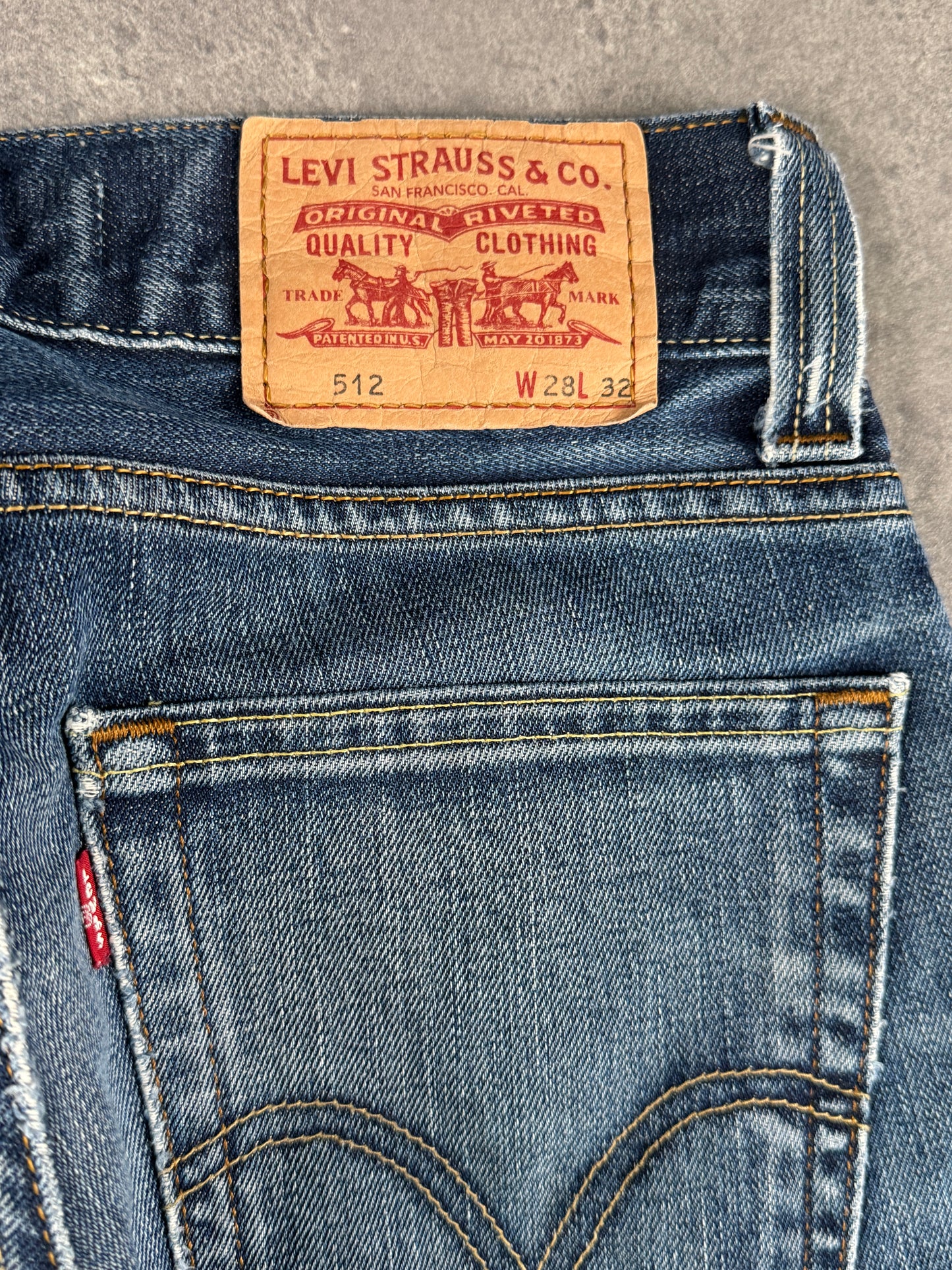 Levi’s bootcut Jeans (W28/L29)