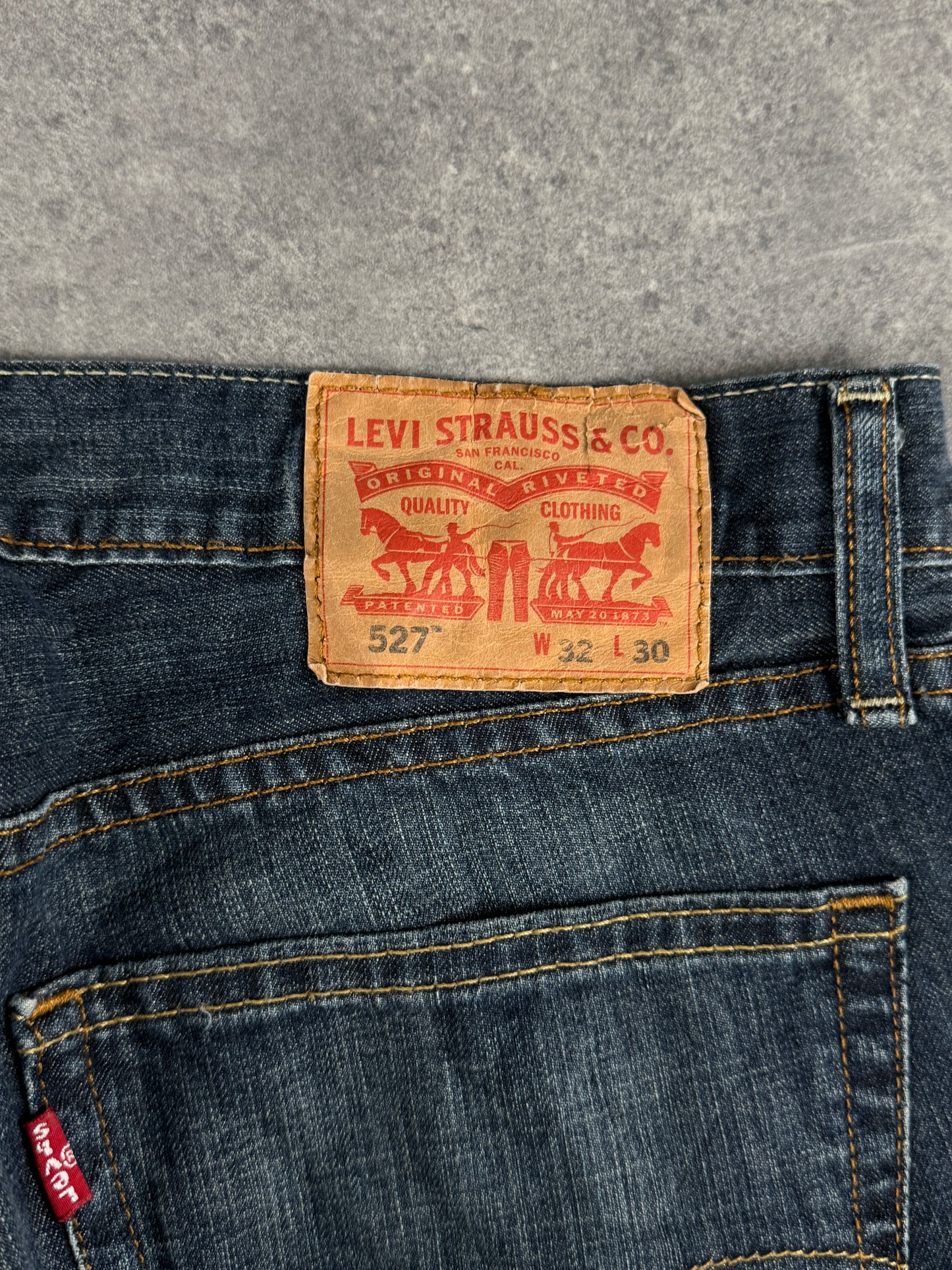 Levi’s bootcut Jeans (W33/L30)