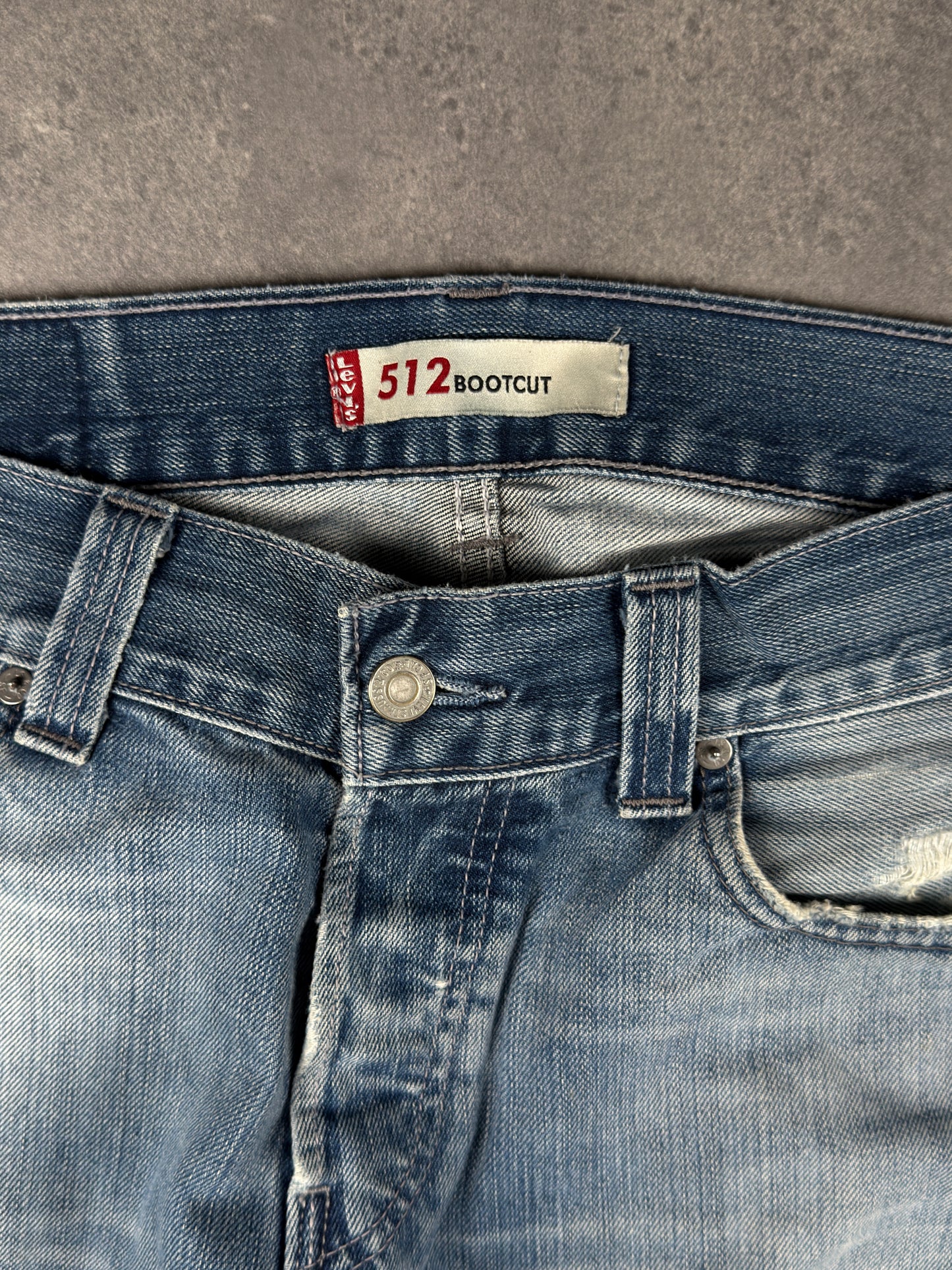 Levi’s bootcut Jeans (W33/L34)