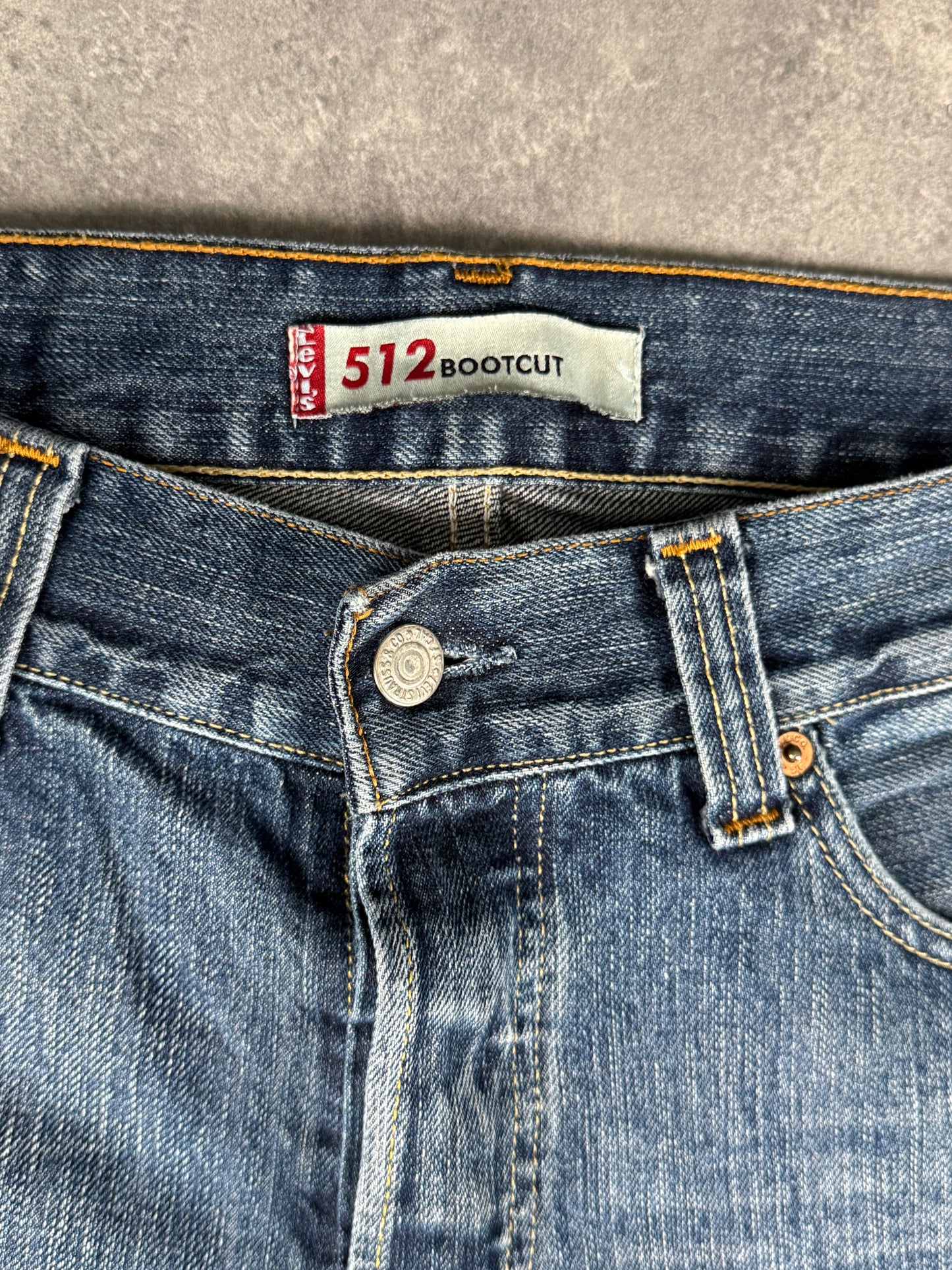 Levi’s bootcut Jeans (W34/L34)