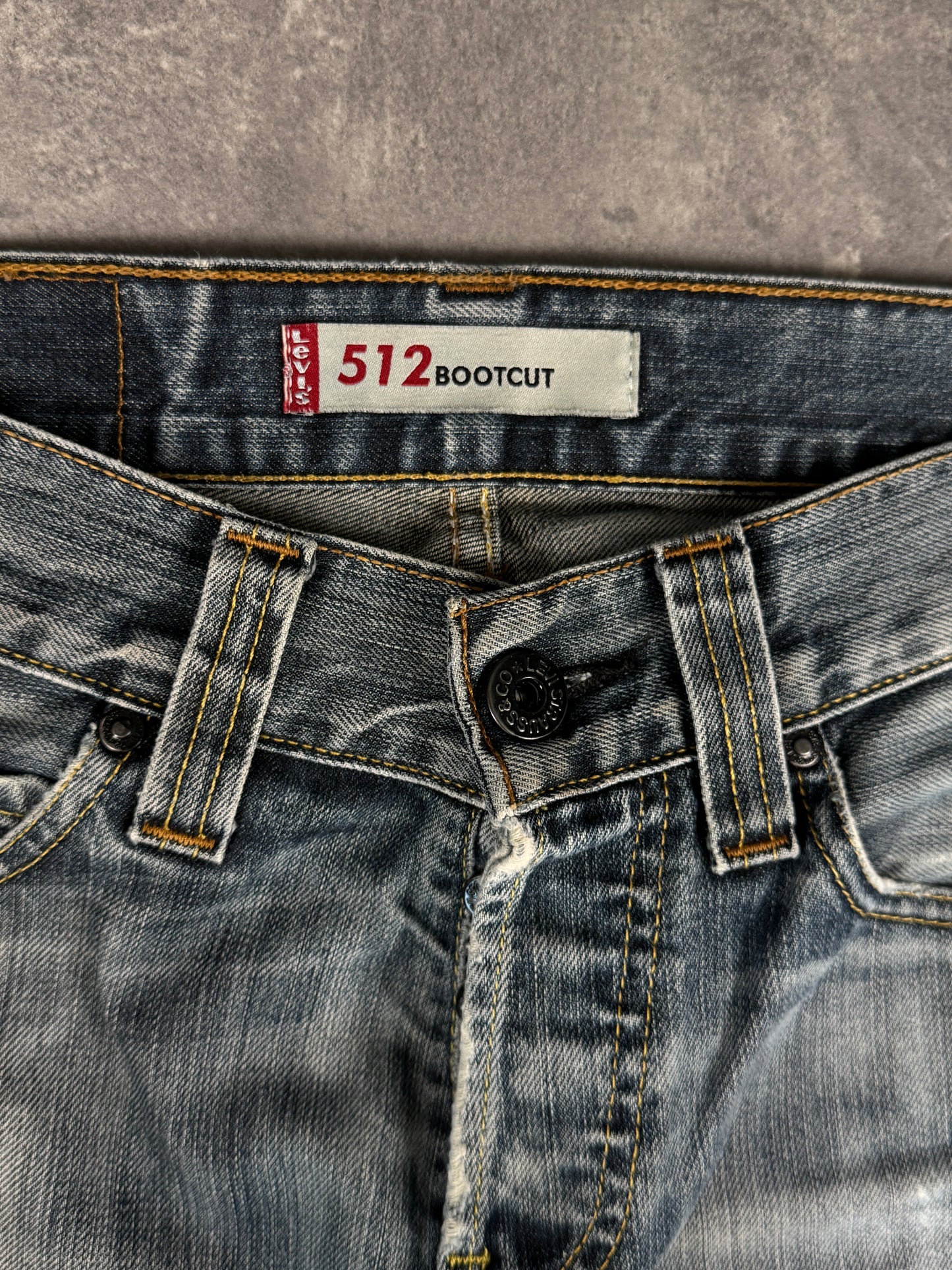 Levi’s bootcut Jeans (W29/L32)