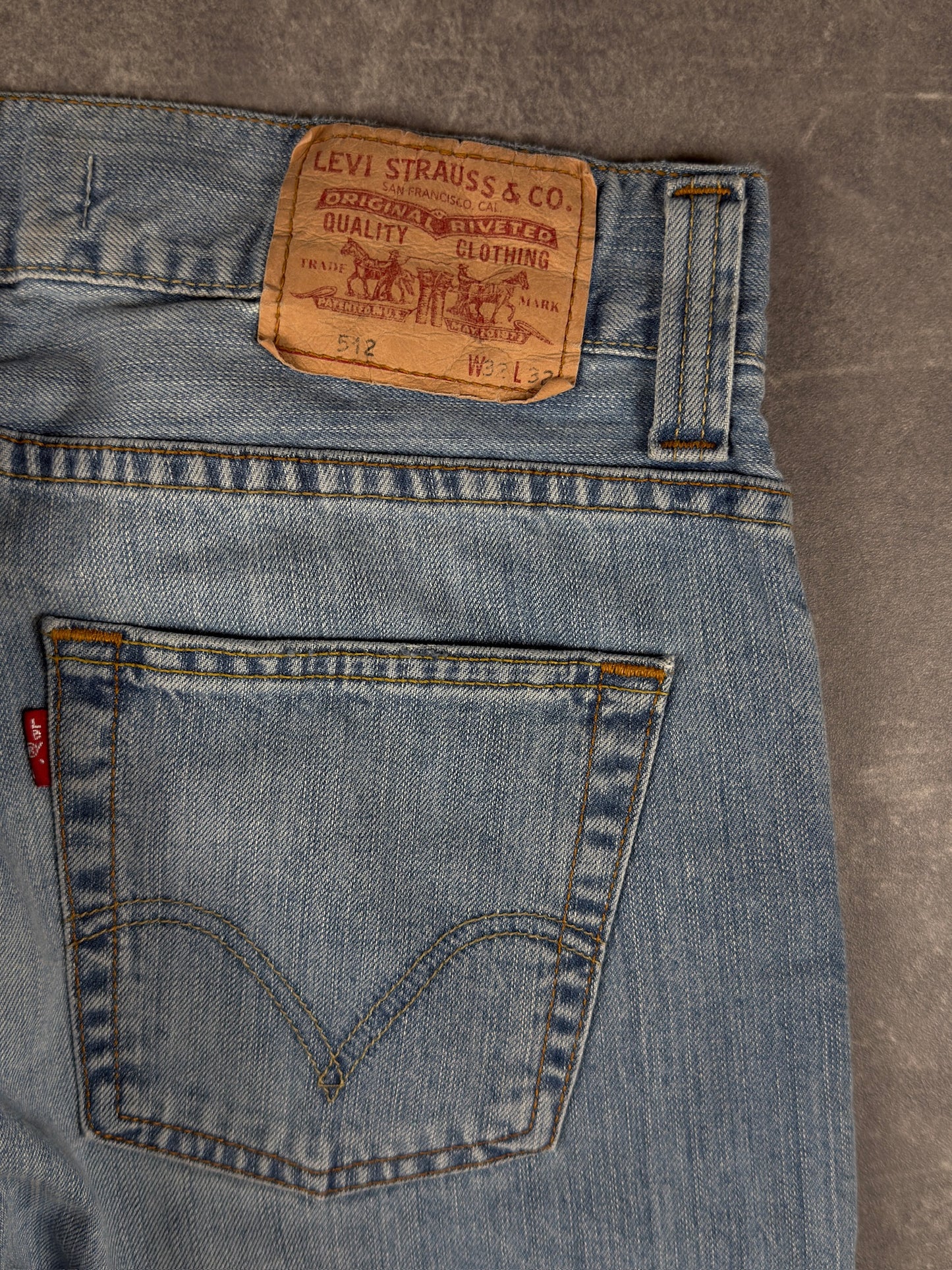 Levi’s bootcut Jeans (W33/L32)
