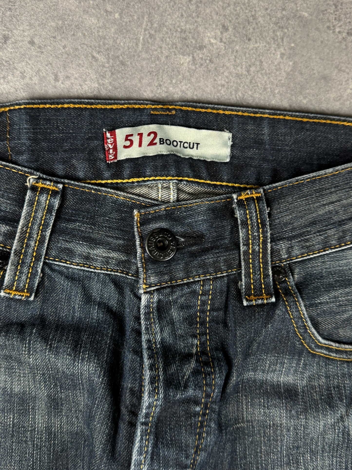 Levi’s bootcut Jeans (W34/L32)