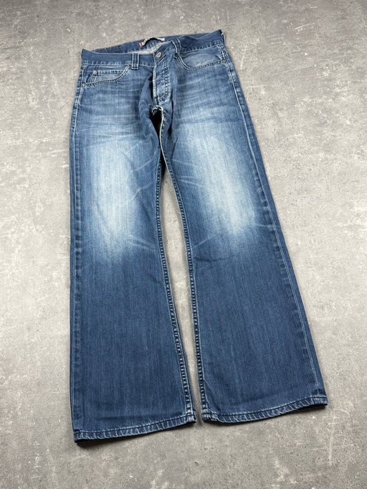 Levi’s bootcut Jeans (W33/L32)