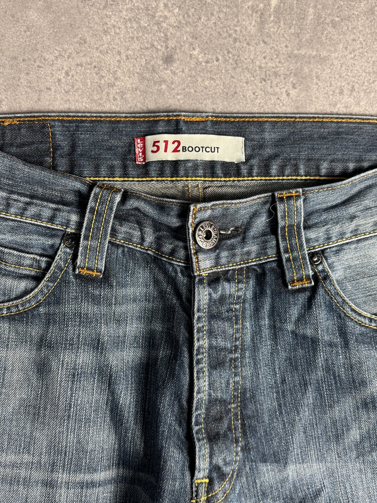 Levi’s bootcut (W34/L34)