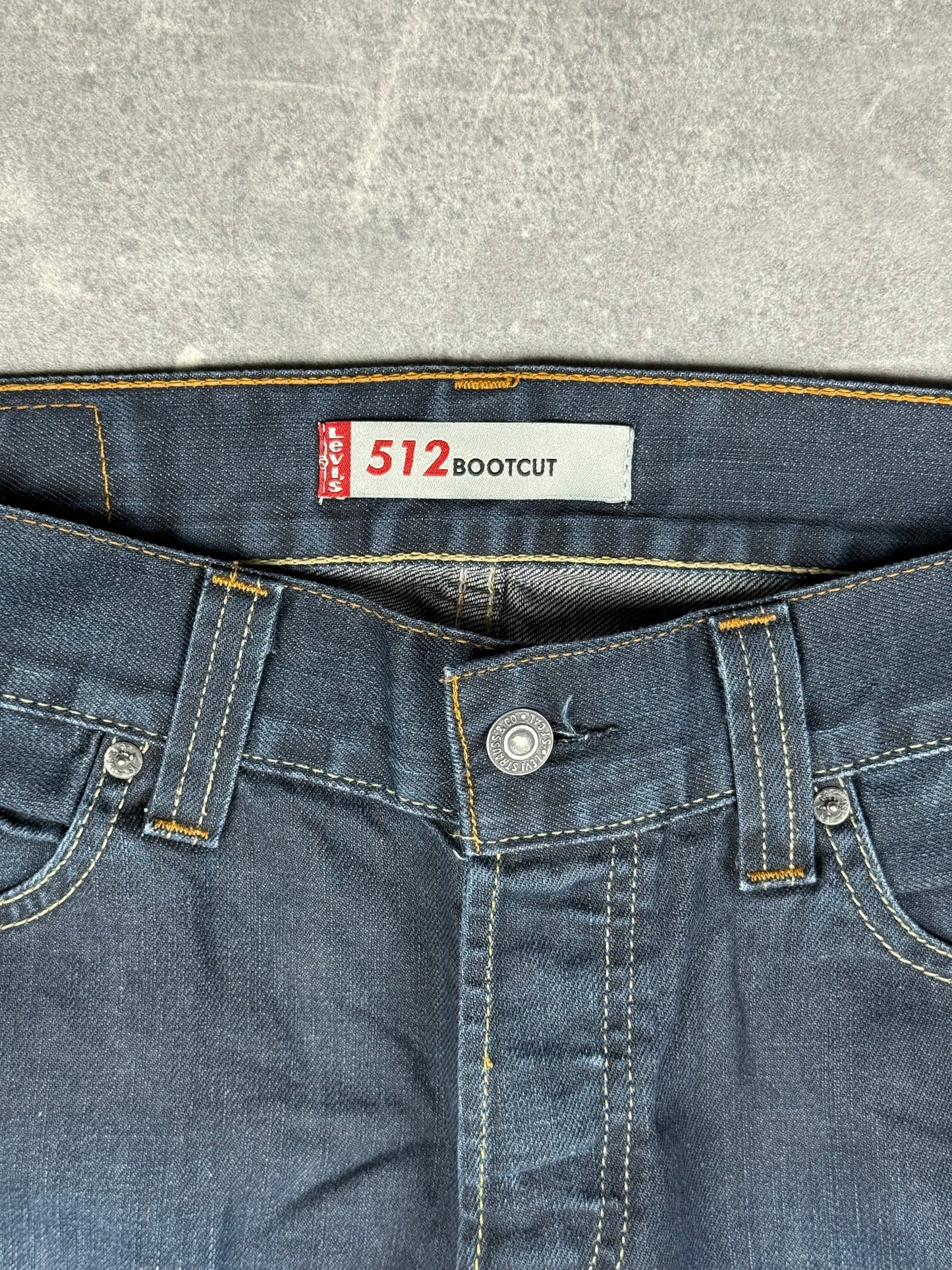 Levi’s bootcut Jeans (W33/L32)