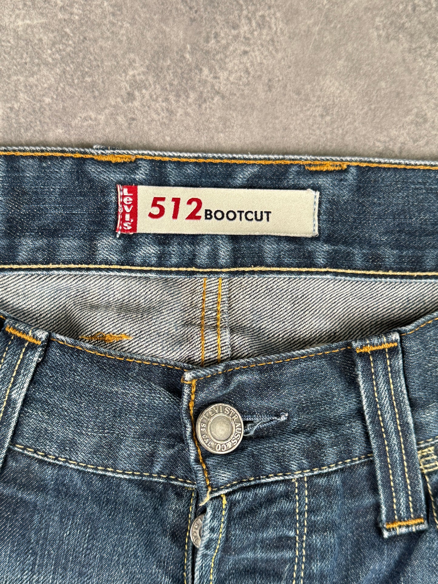 Levi’s bootcut Jeans (W31/L32)
