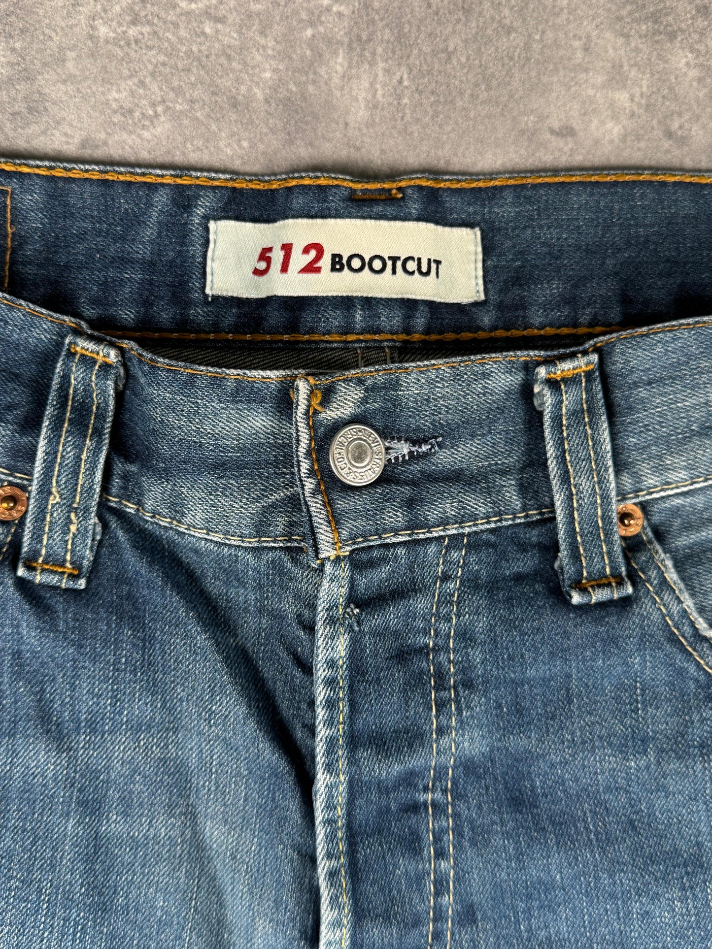 Levi’s bootcut Jeans (W34/L32)