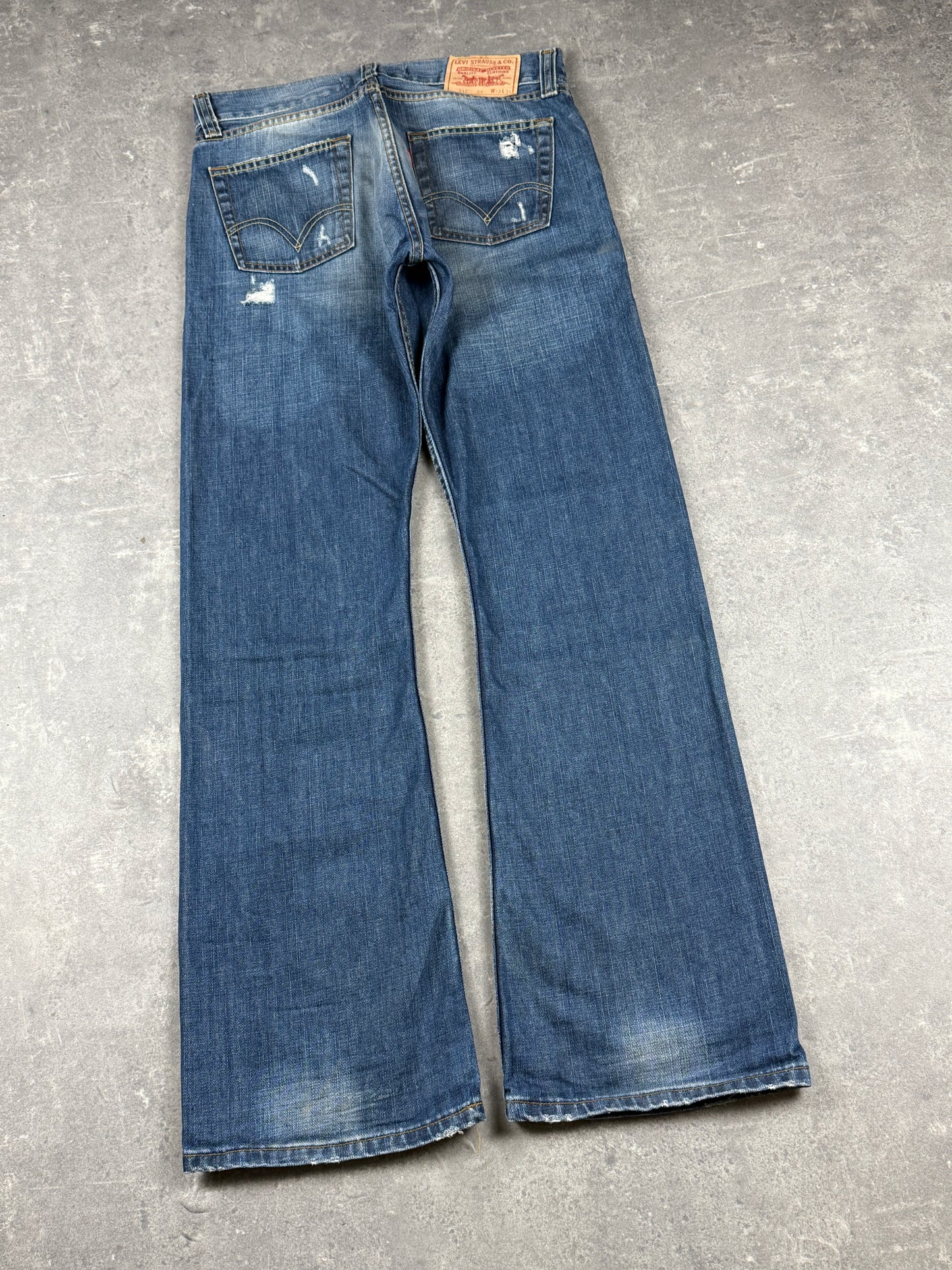 Levi’s bootcut jeans (W33/L34)