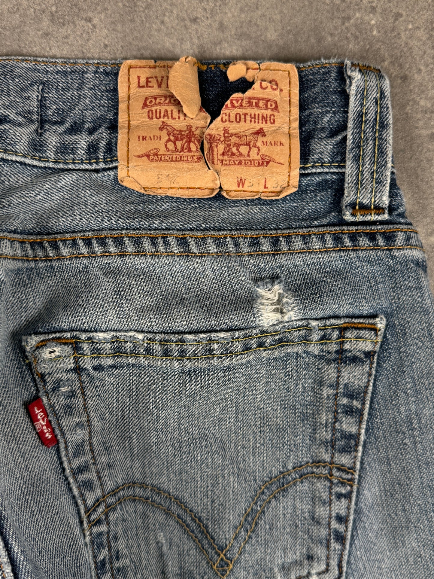 Levi’s bootcut Jeans (W31/L29)