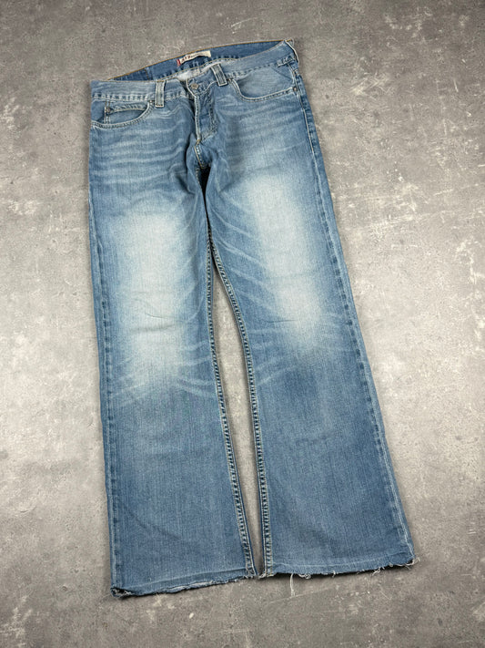 Levi’s bootcut (W33/L32)