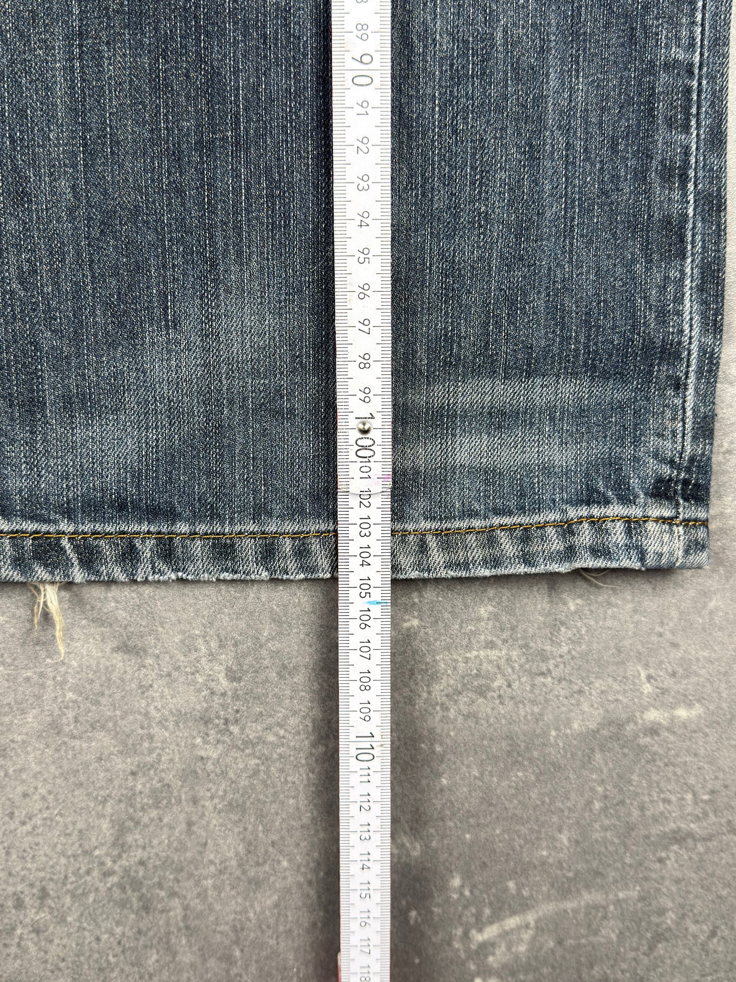 Levi’s bootcut (W33/L32)