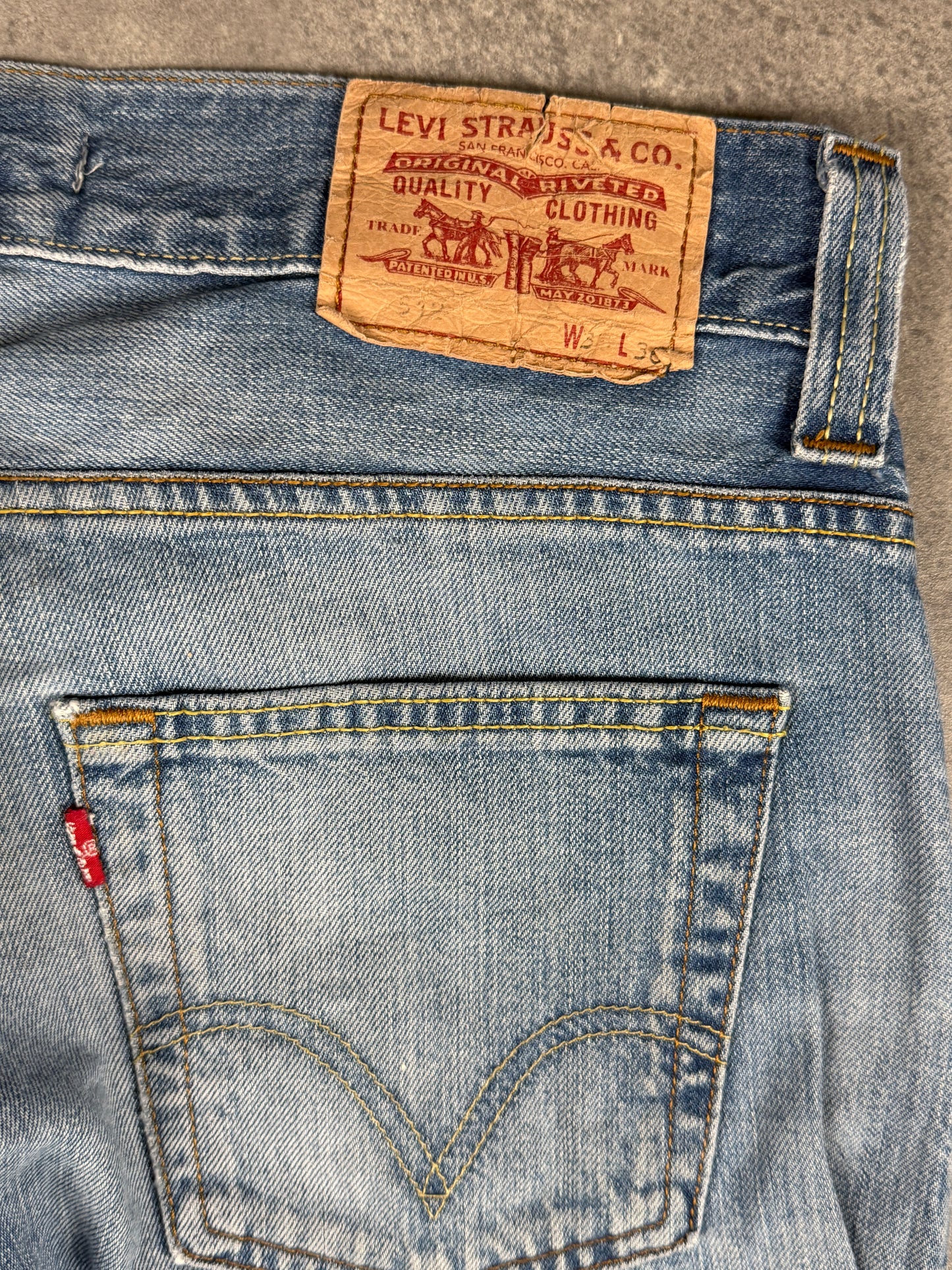 Levi’s bootcut Jeans (W33/L36)