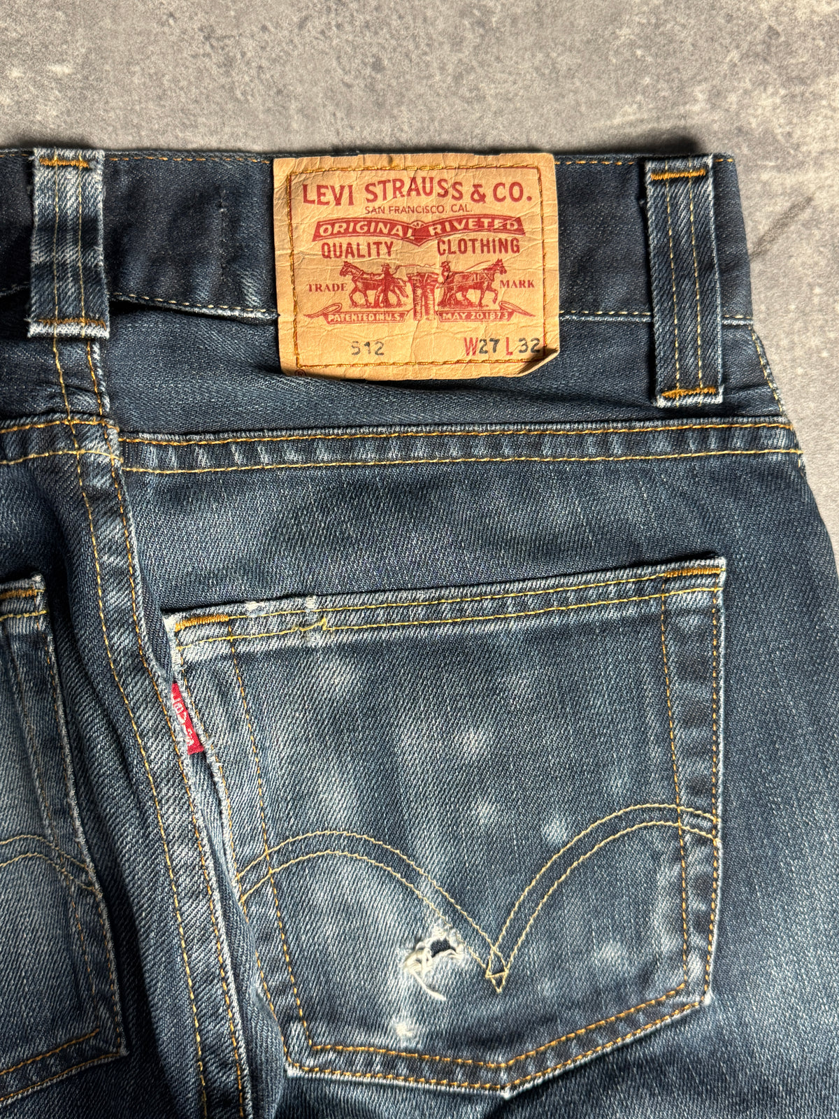Levi’s bootcut (W27/L32)