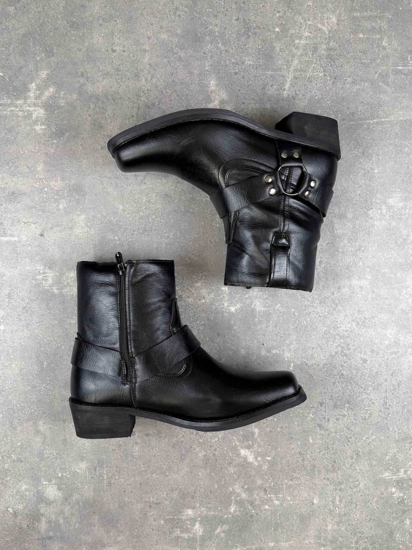 Harness Boots (43)