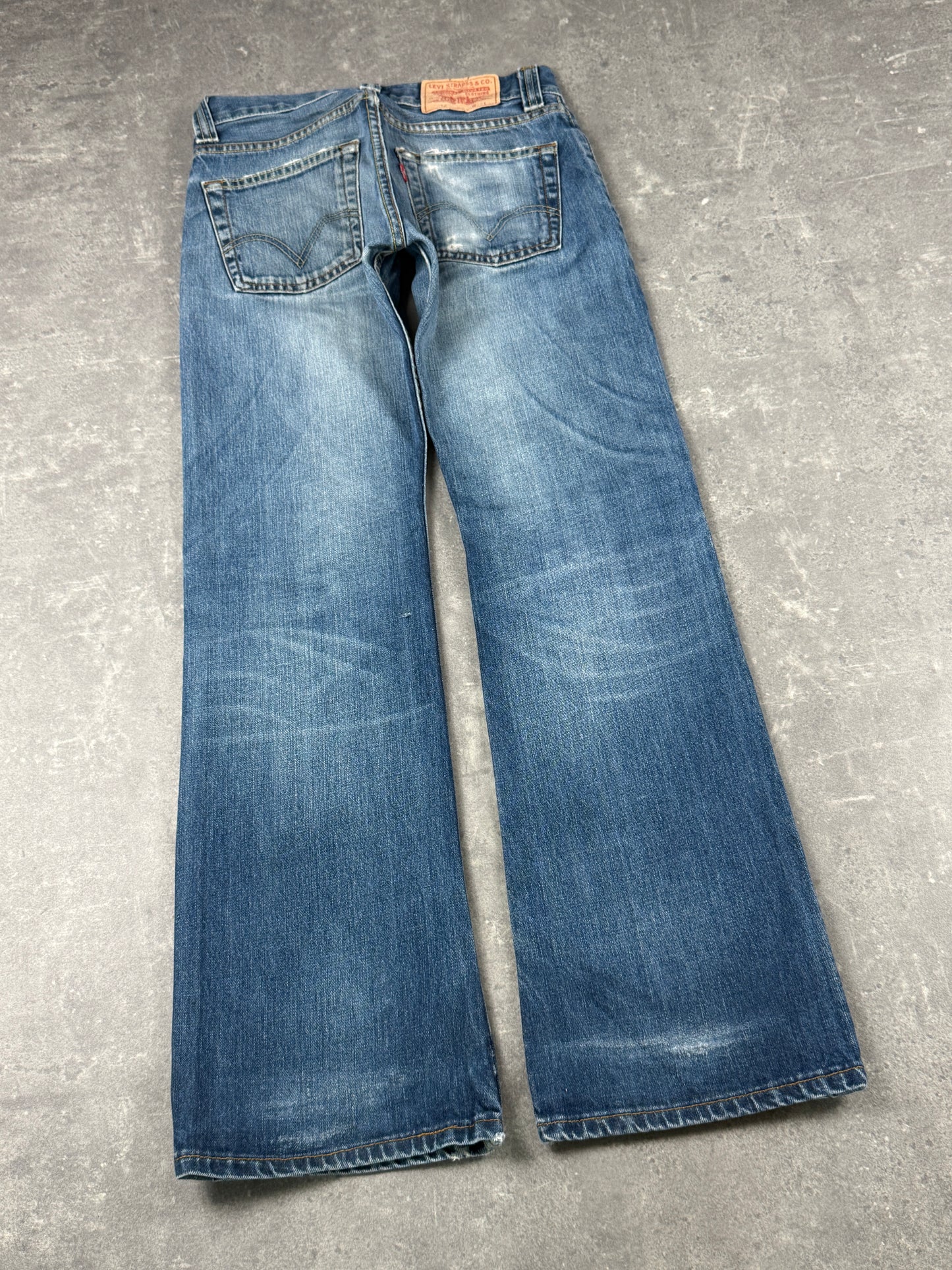 Levi’s bootcut Jeans (W28/L32)