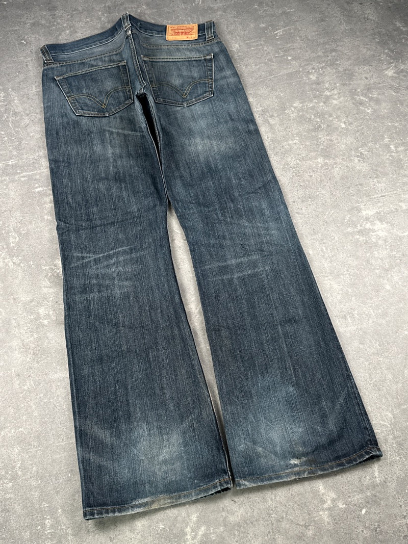 Levi's bootcut Jeans (W36/L36)